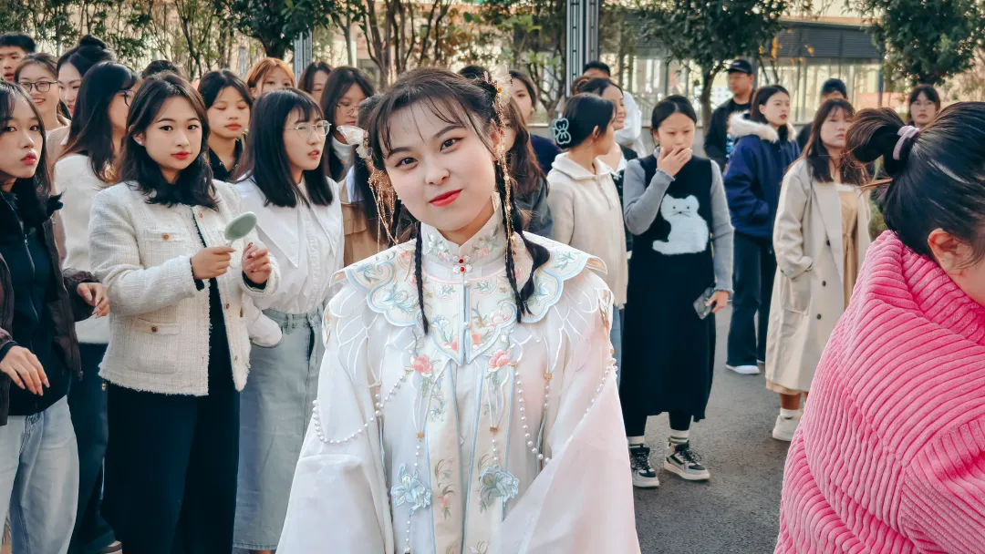 农职“星”青年，达人有话说（第八期）：青锋领航达人——耿凤（22建筑工程技术一班）